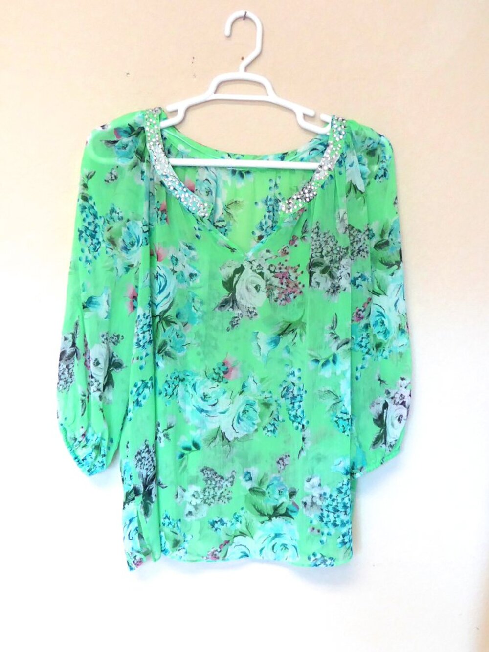 Bright neon green blue roses floral print rhinestone collar peasant blouse sz XL